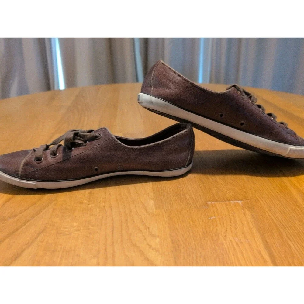 Converse All Star Chuck Taylor Brown Leather Low Top Sneakers Women's Size 7